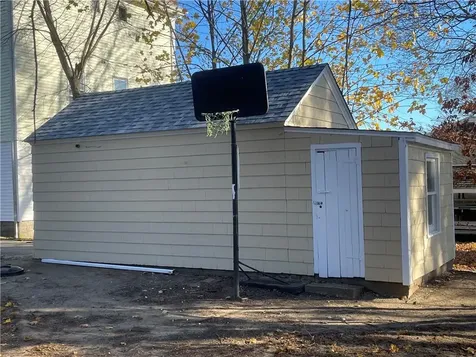 542 High Street Cumberland RI 02864