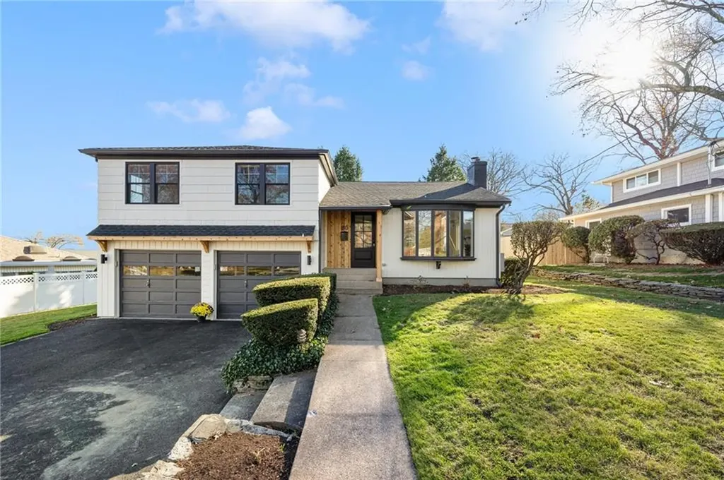 80 Crestwood Road Cranston RI 02920