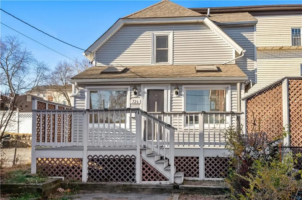 726 North Main Street Woonsocket RI 02895