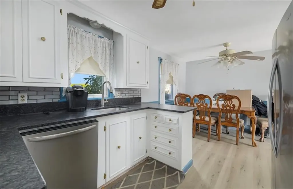 114 Covington Drive Warwick RI 02886