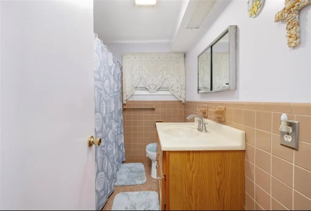 114 Covington Drive Warwick RI 02886