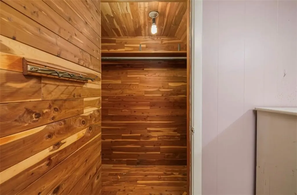 114 Covington Drive Warwick RI 02886