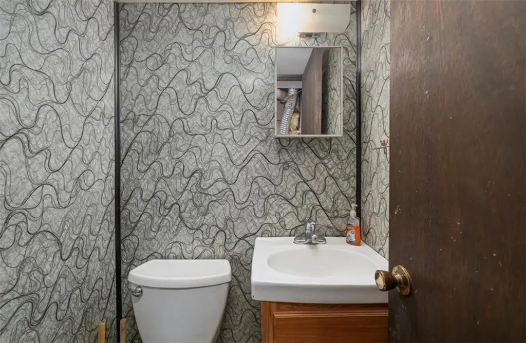 114 Covington Drive Warwick RI 02886