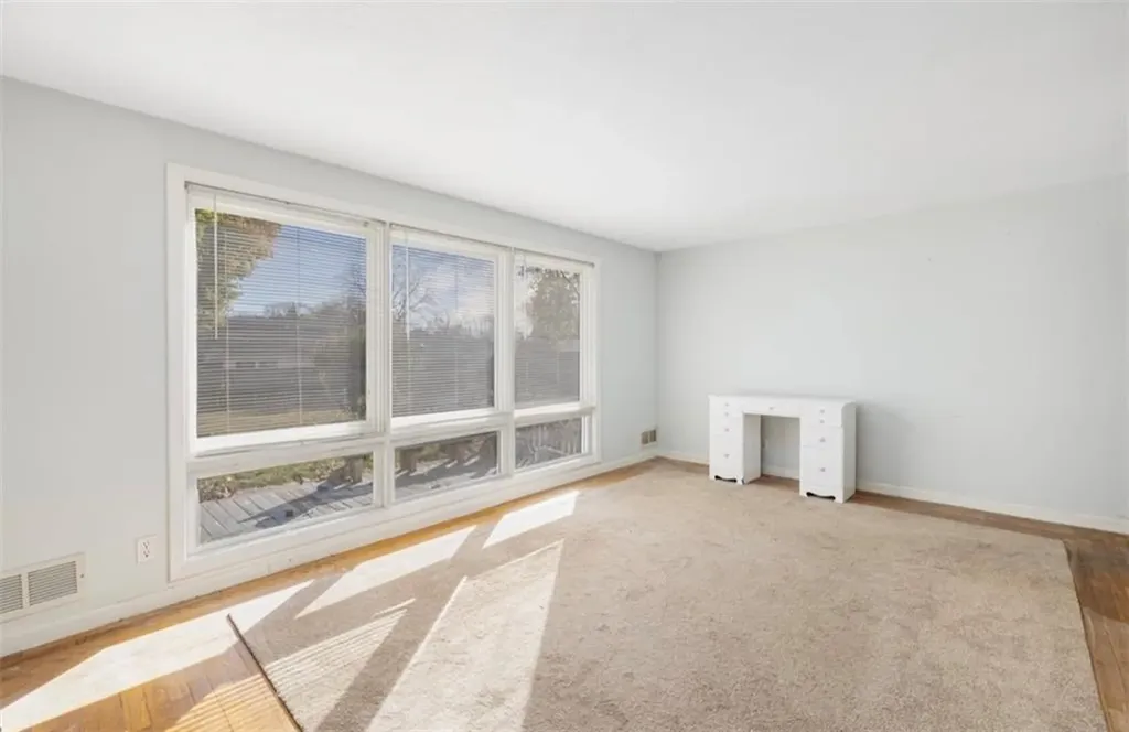 114 Covington Drive Warwick RI 02886