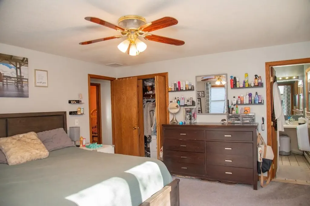 78 Bertenshaw Road Woonsocket RI 02895