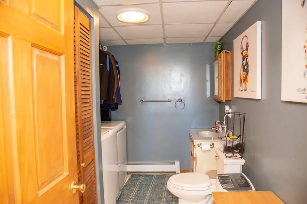 78 Bertenshaw Road Woonsocket RI 02895