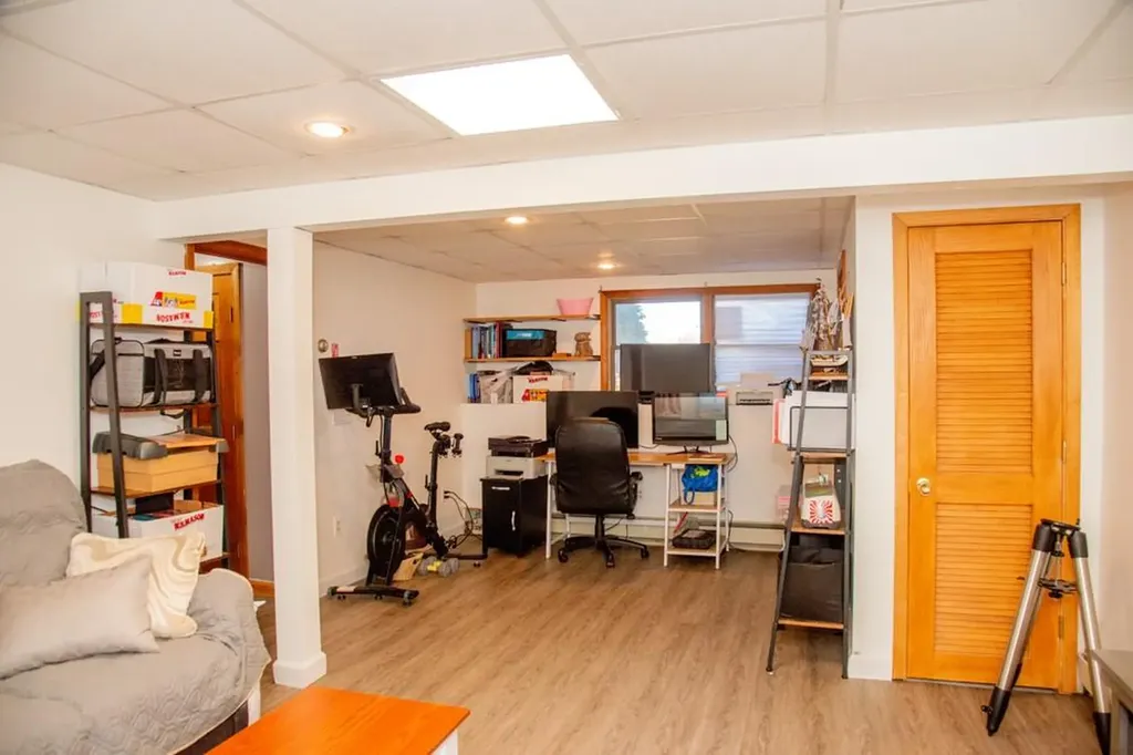 78 Bertenshaw Road Woonsocket RI 02895
