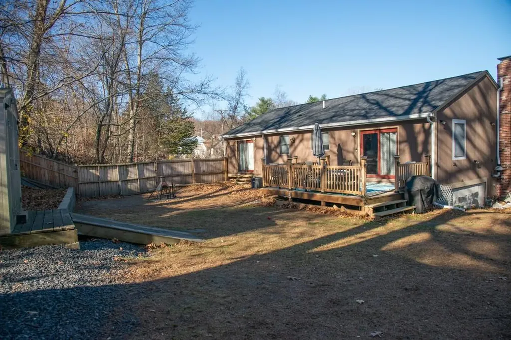 78 Bertenshaw Road Woonsocket RI 02895