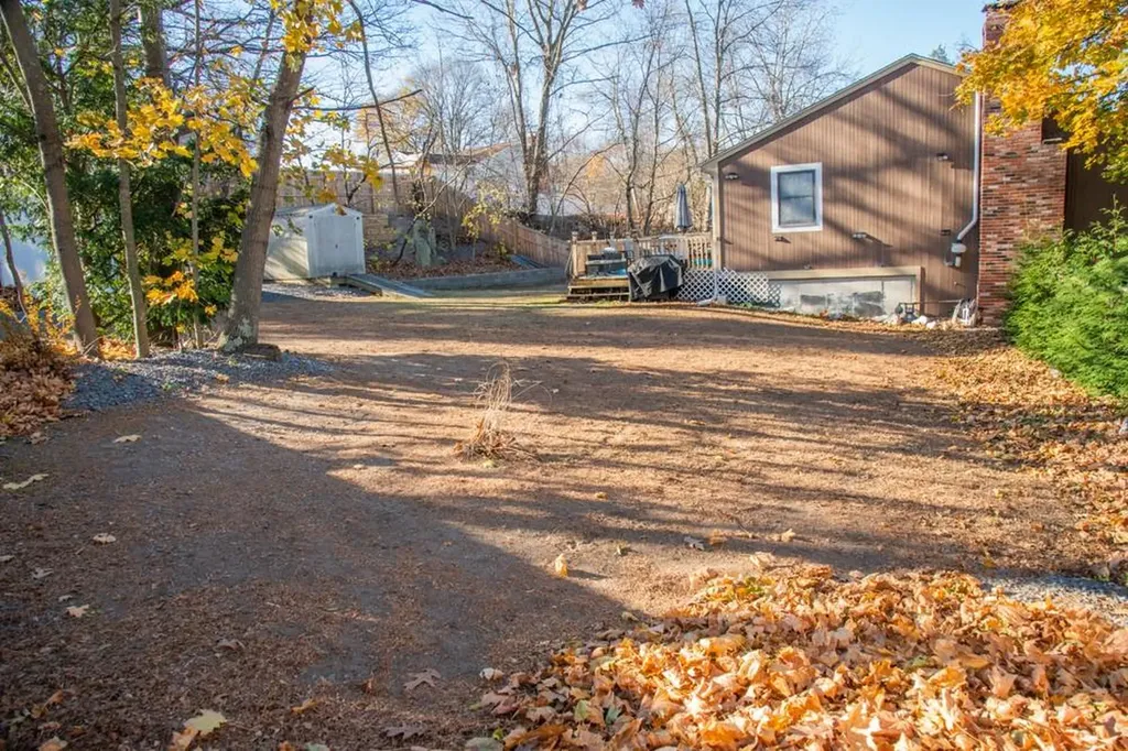 78 Bertenshaw Road Woonsocket RI 02895