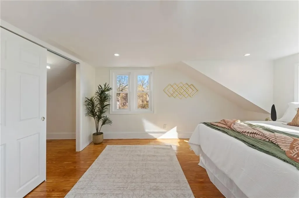 73 Grove Street Providence RI 02909