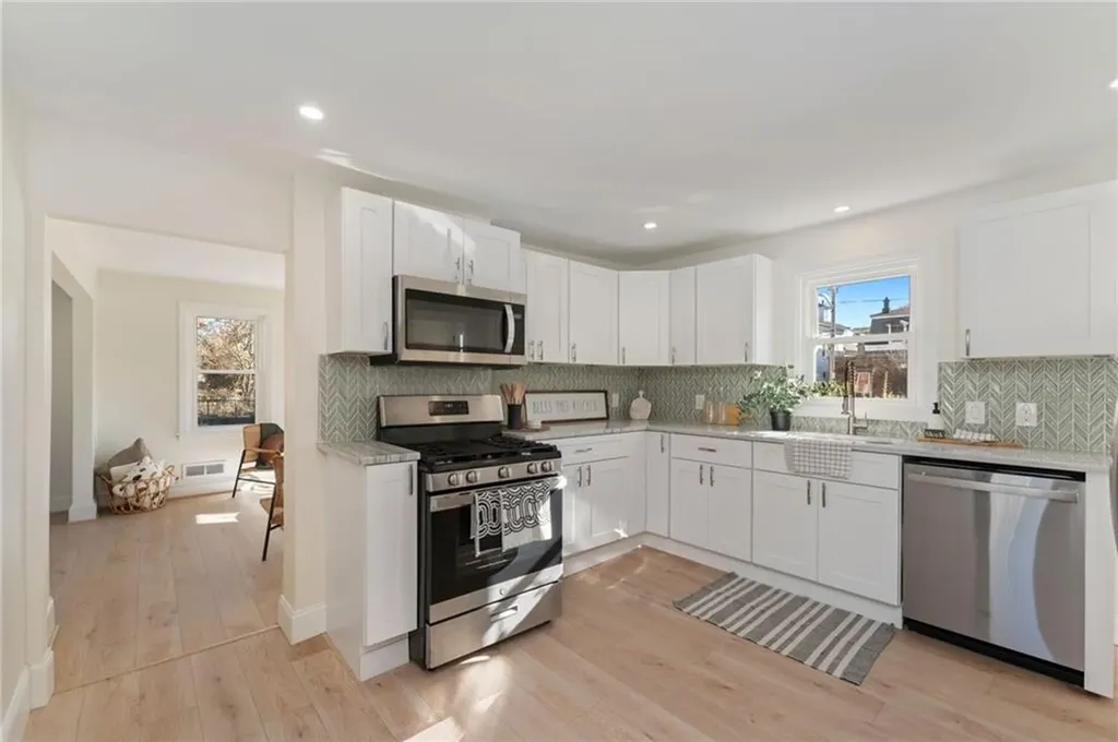 73 Grove Street Providence RI 02909