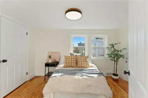 73 Grove Street Providence RI 02909