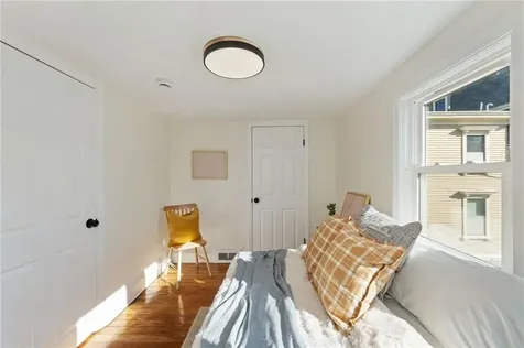 73 Grove Street Providence RI 02909