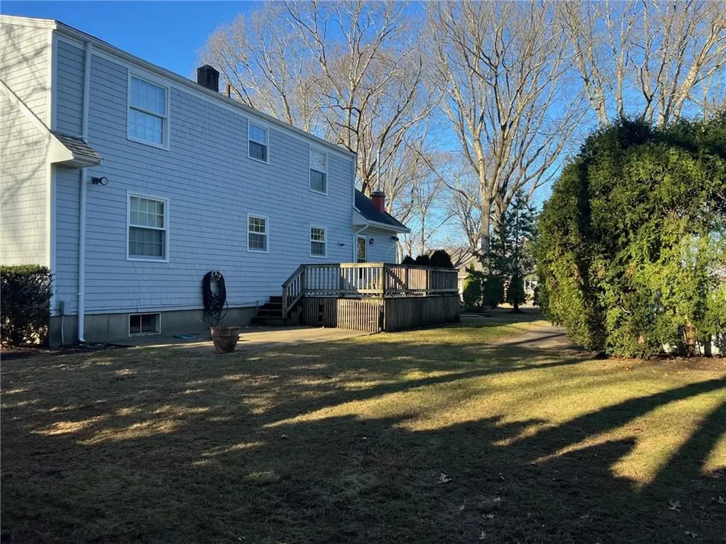 11 Candleberry Road Barrington RI 02806
