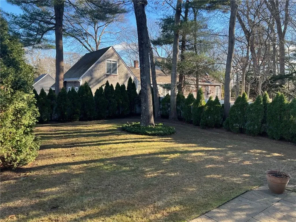 11 Candleberry Road Barrington RI 02806