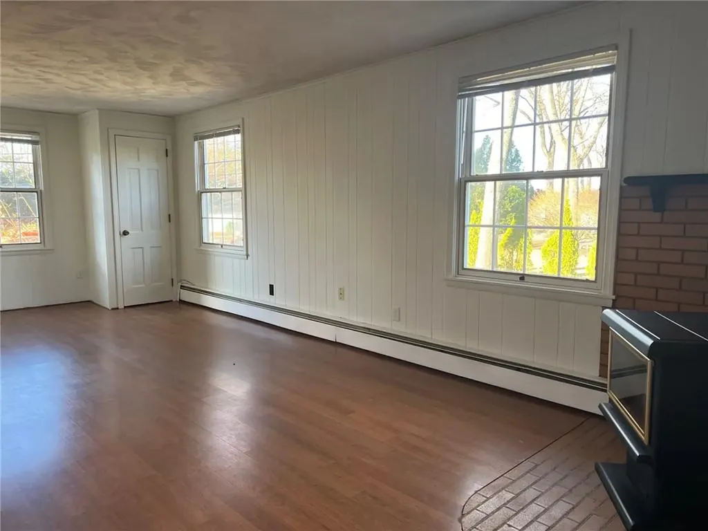 11 Candleberry Road Barrington RI 02806