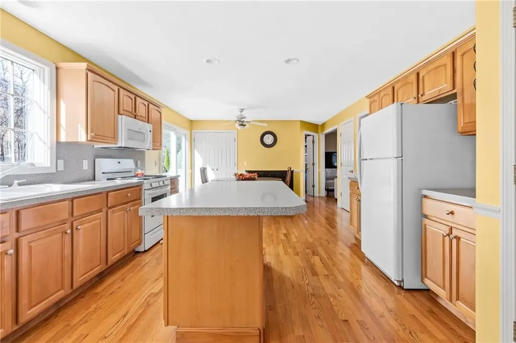 49 Peveril Road Cranston RI 02921