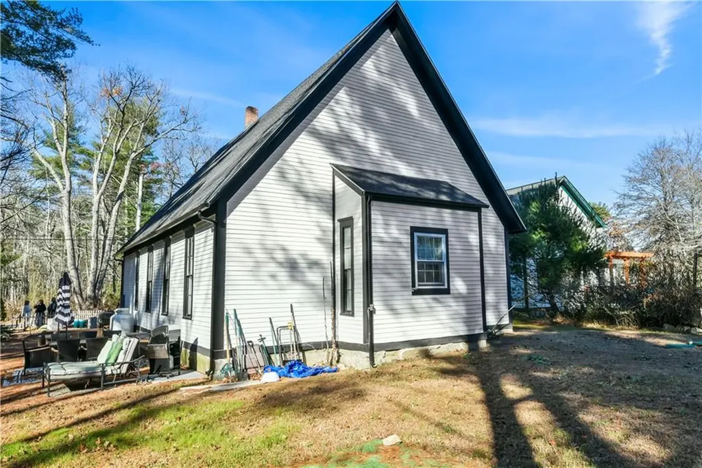 190 Hopkins Hollow Road Coventry RI 02827