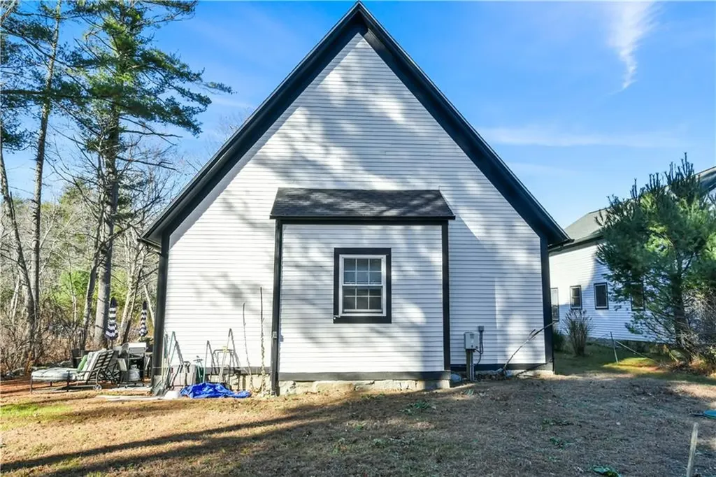 190 Hopkins Hollow Road Coventry RI 02827