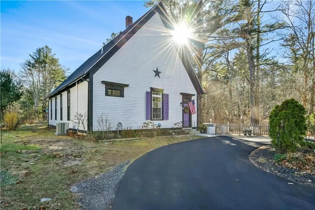 190 Hopkins Hollow Road Coventry RI 02827