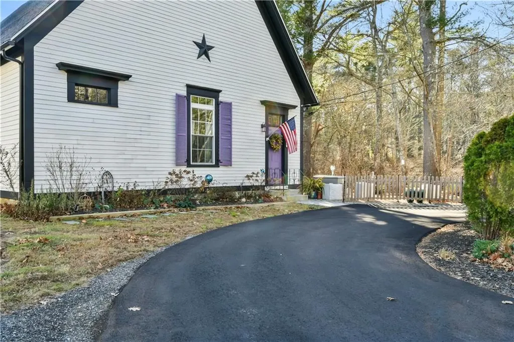 190 Hopkins Hollow Road Coventry RI 02827