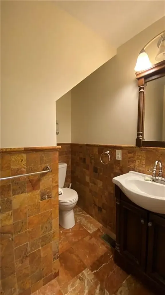 412 Hope Street Providence RI 02906