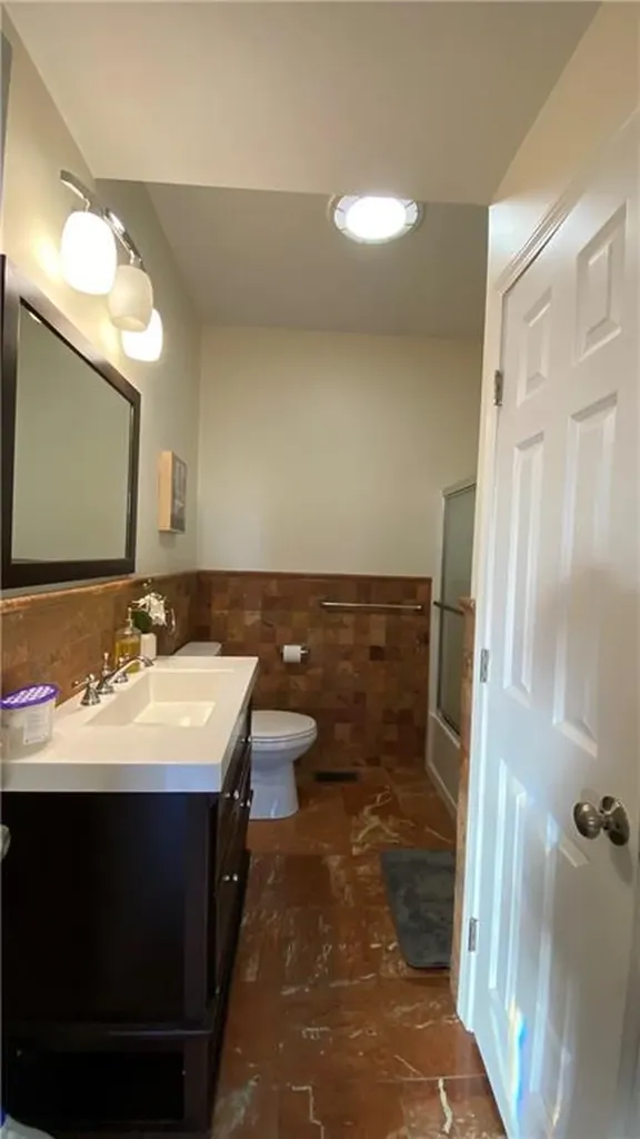 412 Hope Street Providence RI 02906