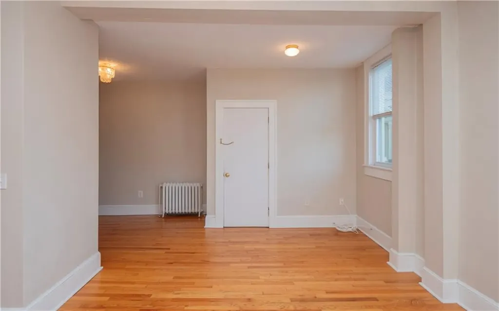 386 Green End Avenue Middletown RI 02842