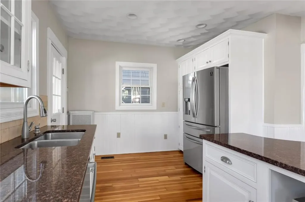 53 Andrews Street Woonsocket RI 02895