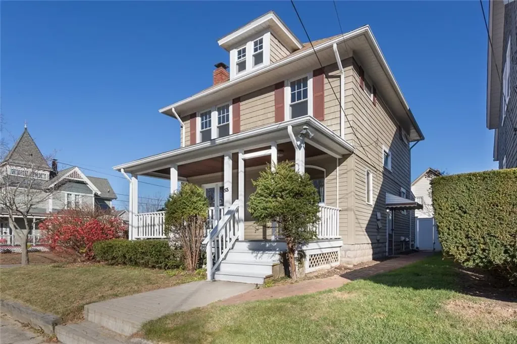53 Andrews Street Woonsocket RI 02895