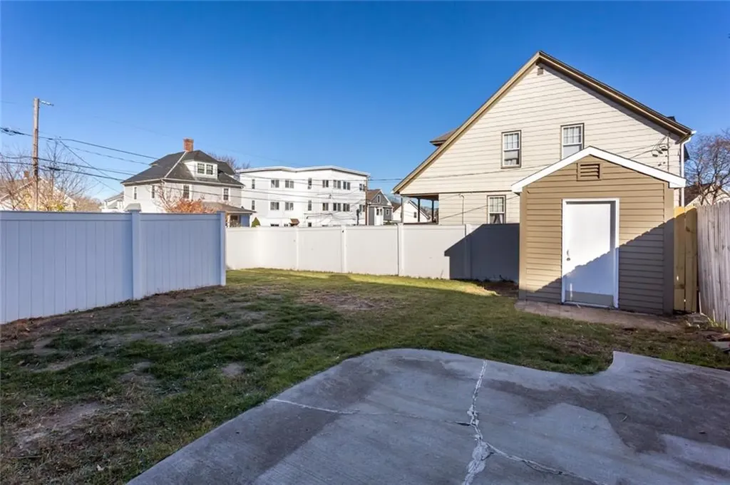 53 Andrews Street Woonsocket RI 02895
