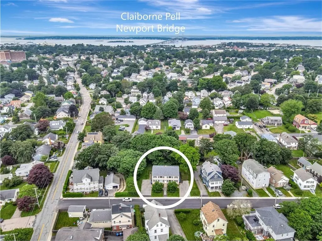 8 Caswell Avenue Newport RI 02840