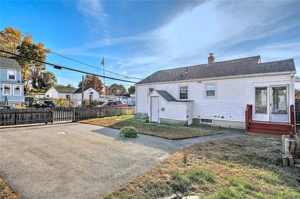 40 Lawton Street Pawtucket RI 02860