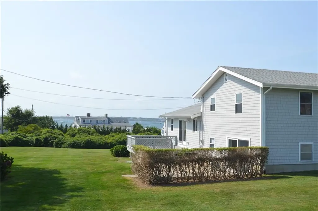 8 Chartier Circle Newport RI 02840