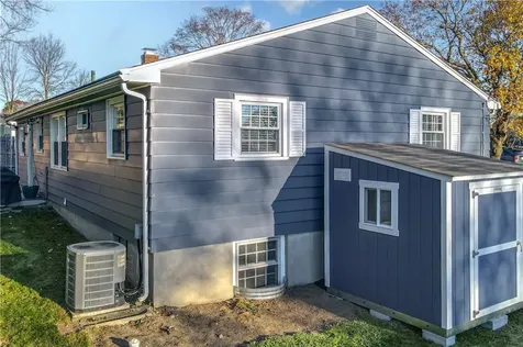 135 Fairview Avenue Cumberland RI 02864