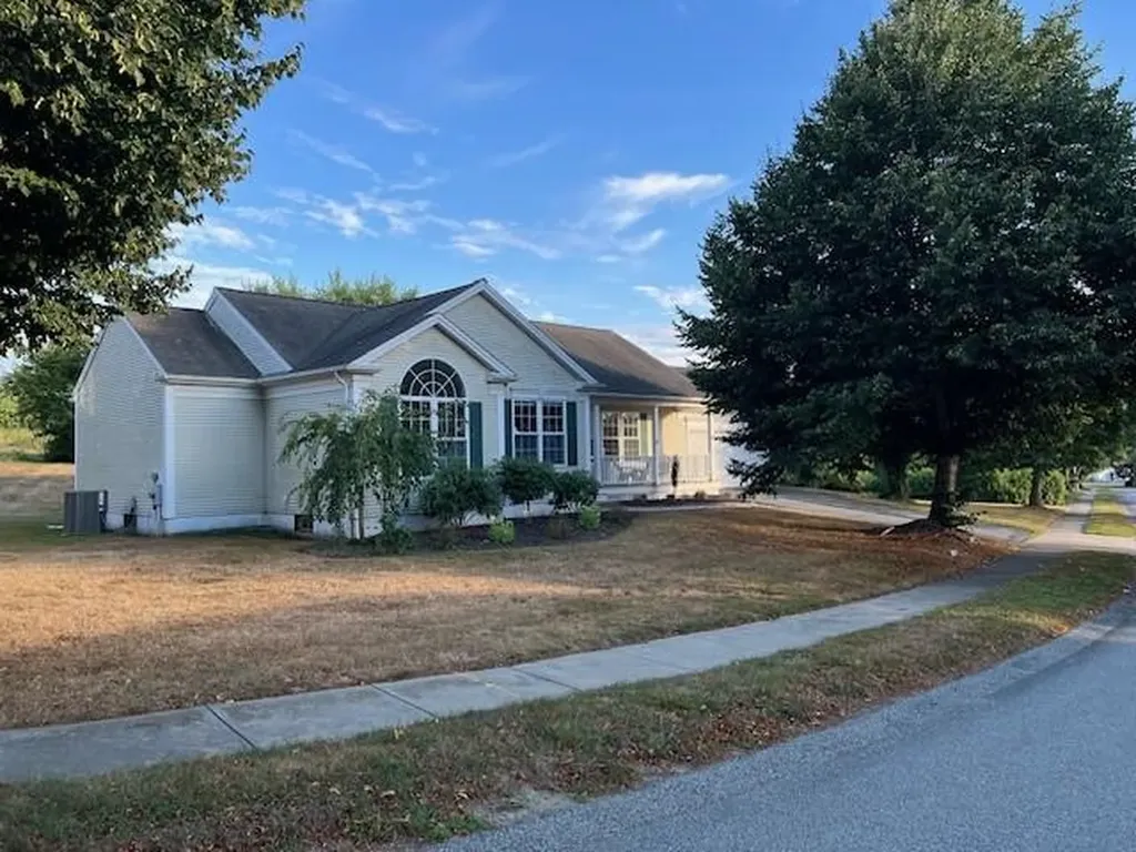 65 Carriage Trail Middletown RI 02842