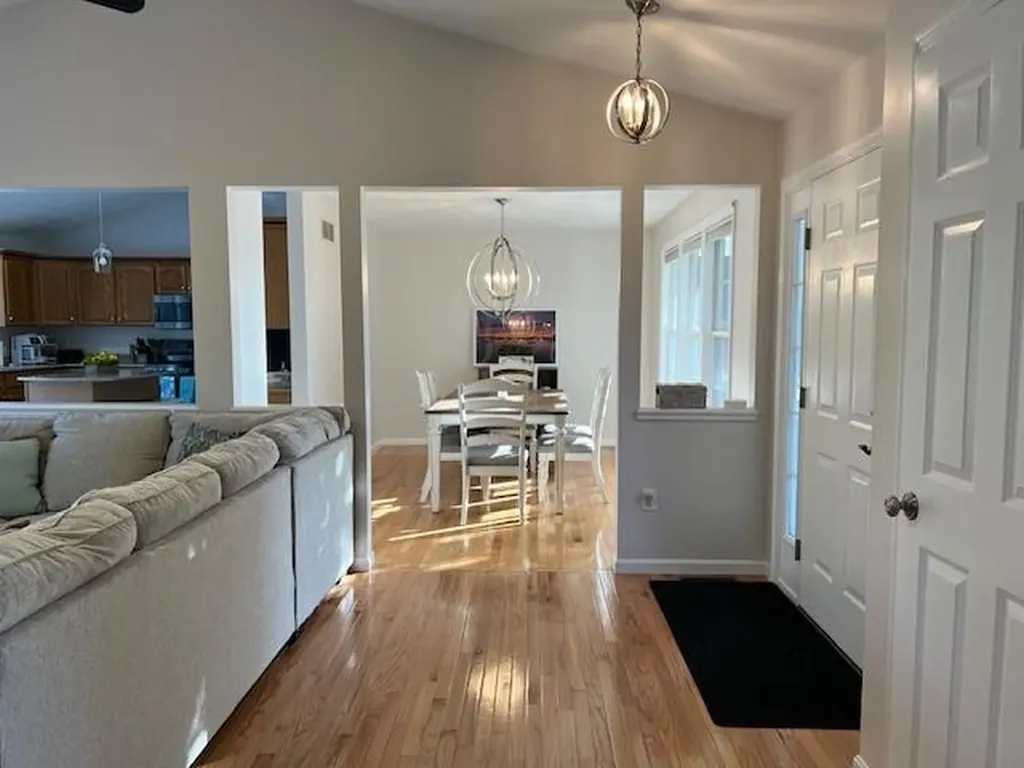 65 Carriage Trail Middletown RI 02842