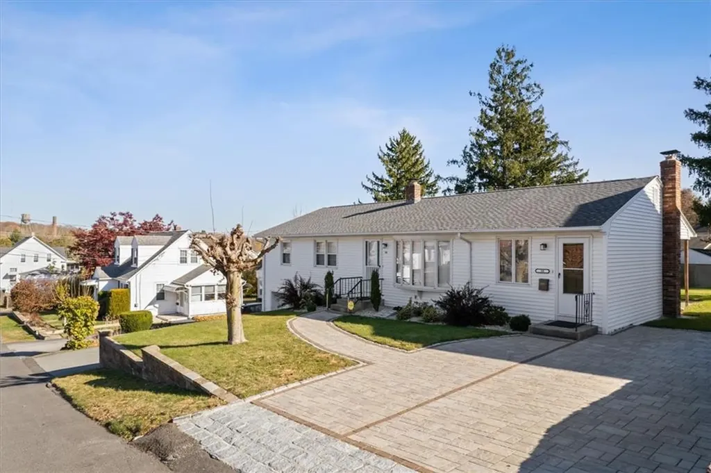 30 Tilden Street Cranston RI 02920