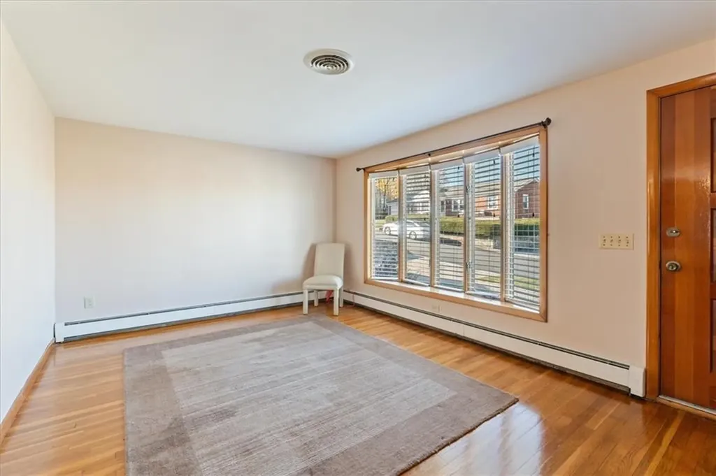 30 Tilden Street Cranston RI 02920