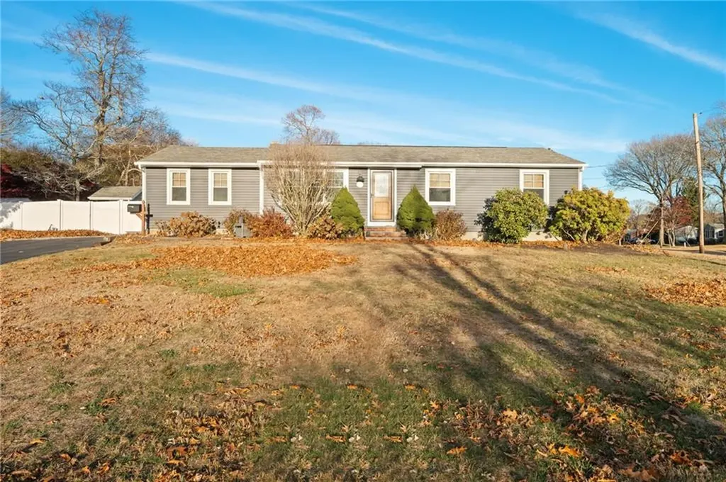 69 Hilton Road Warwick RI 02889