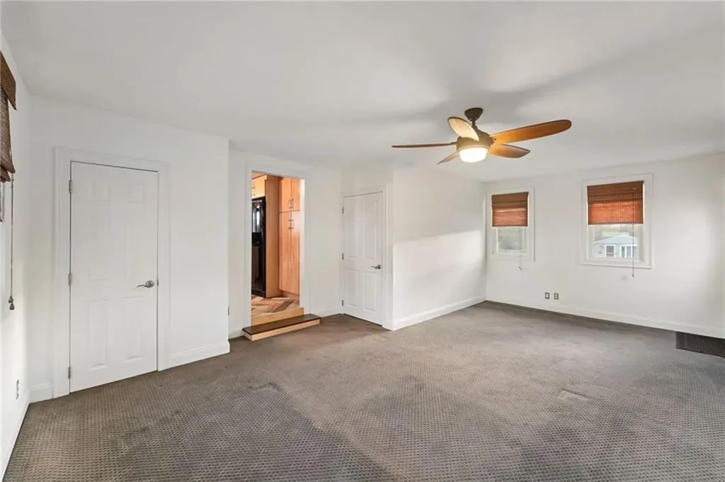 69 Hilton Road Warwick RI 02889