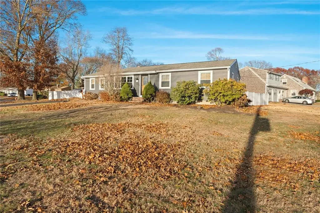 69 Hilton Road Warwick RI 02889