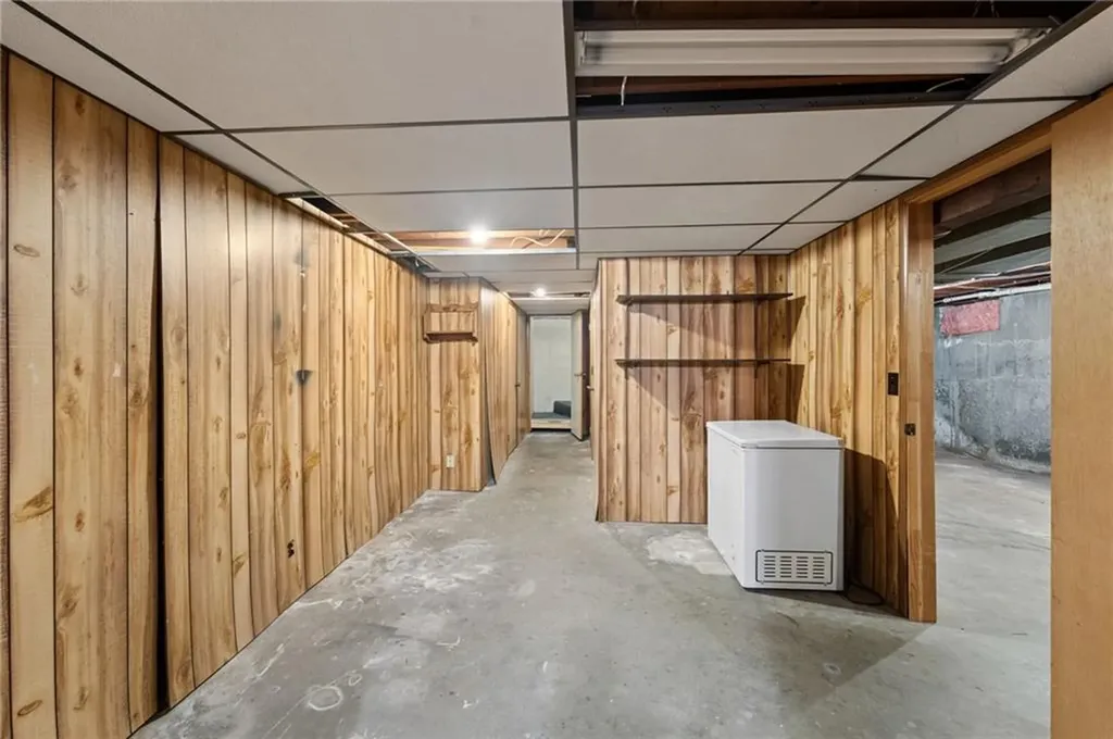 69 Hilton Road Warwick RI 02889