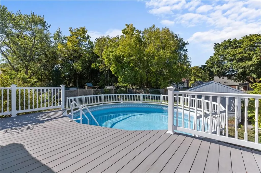 61 Kerri Lyn Road Warwick RI 02889