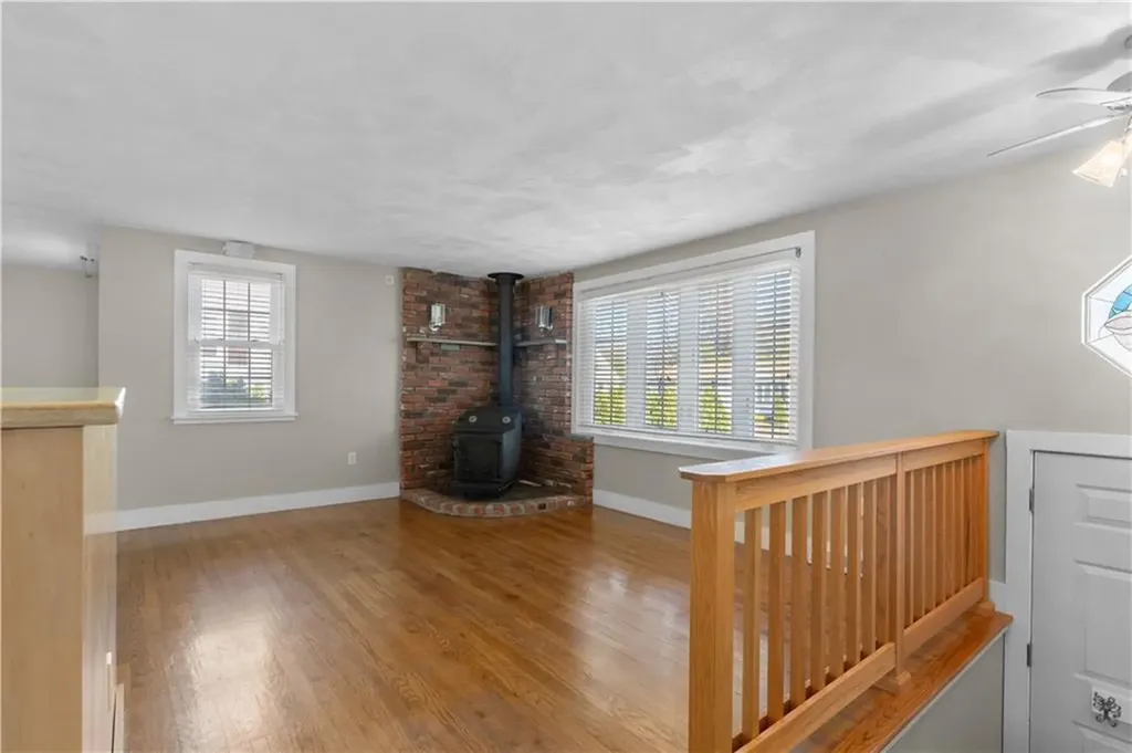 61 Kerri Lyn Road Warwick RI 02889