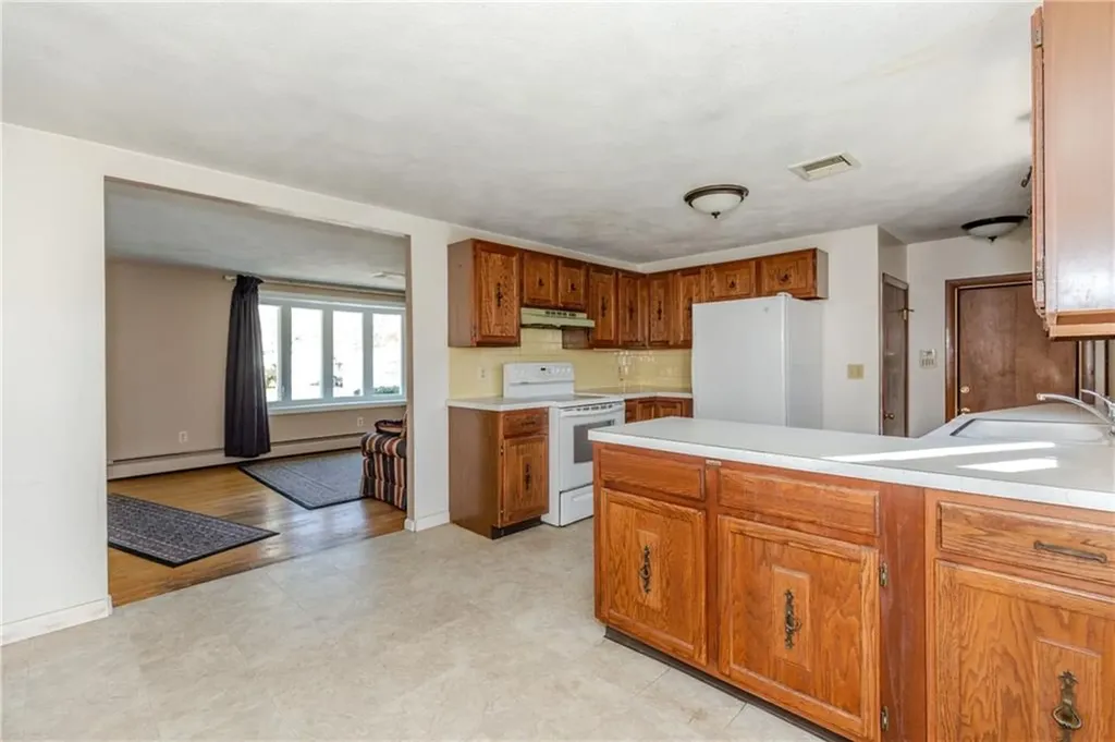 192 Burdick Drive Cranston RI 02920