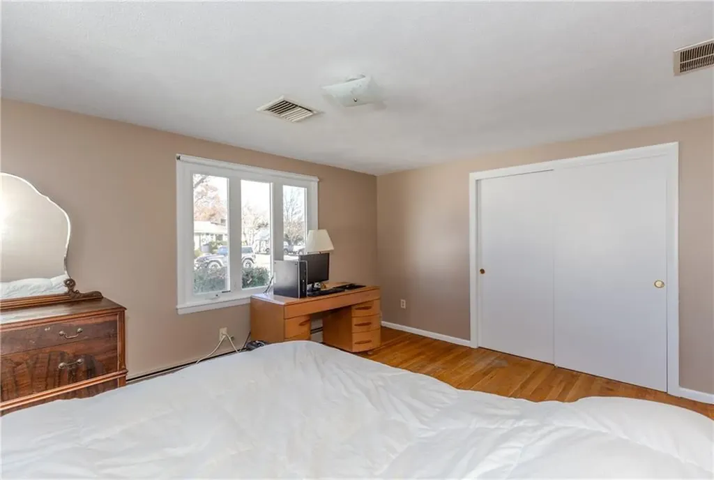 192 Burdick Drive Cranston RI 02920