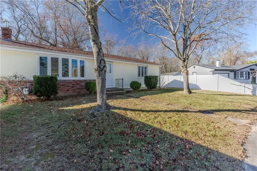 192 Burdick Drive Cranston RI 02920