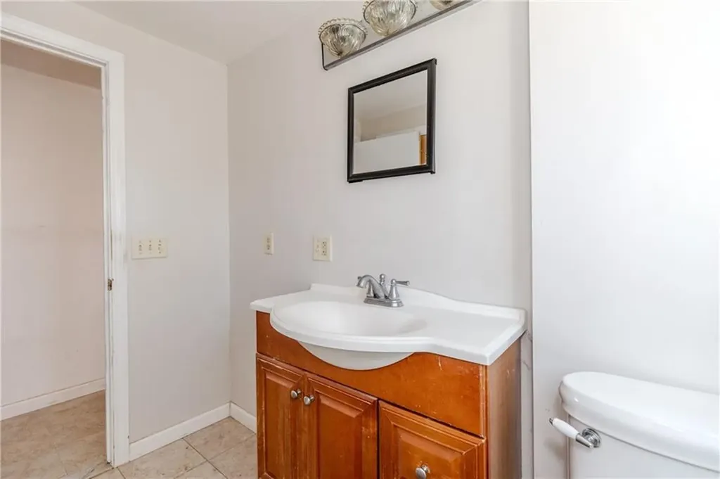 192 Burdick Drive Cranston RI 02920