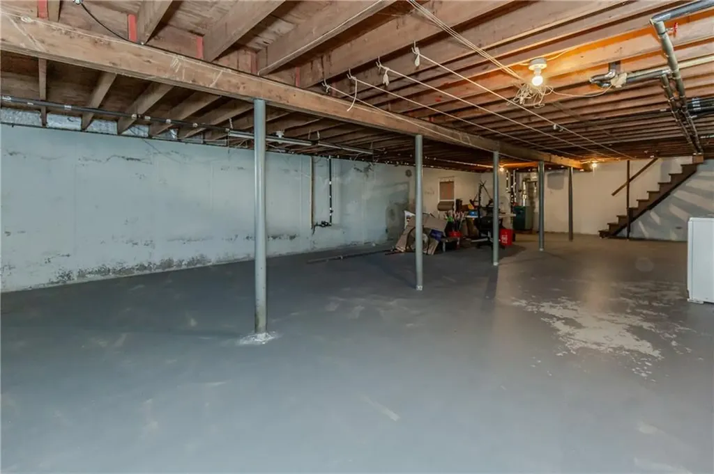 192 Burdick Drive Cranston RI 02920